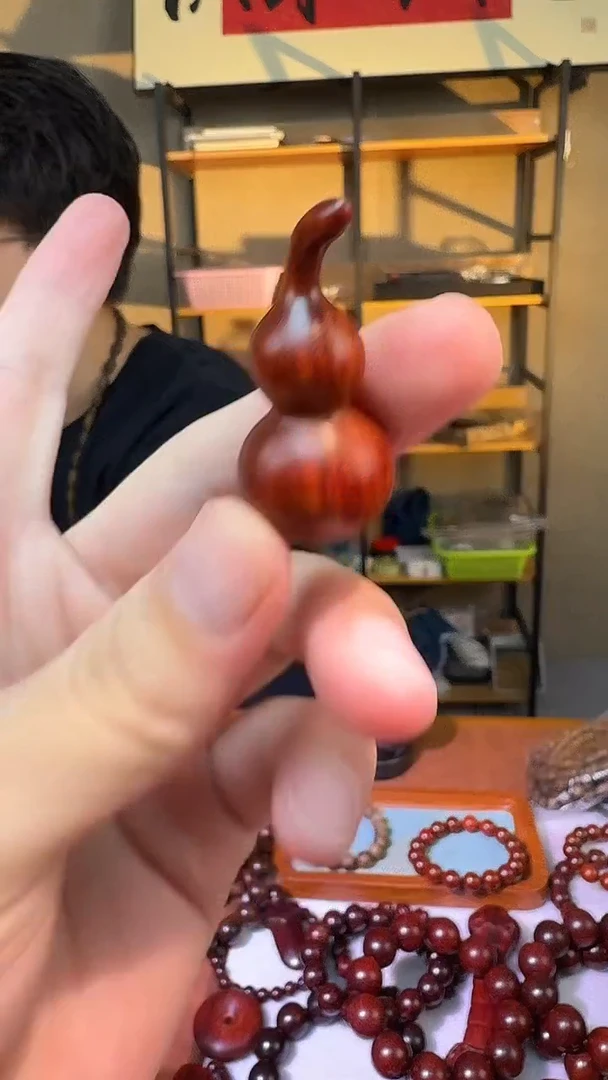 把件小叶紫檀小葫芦手把件
