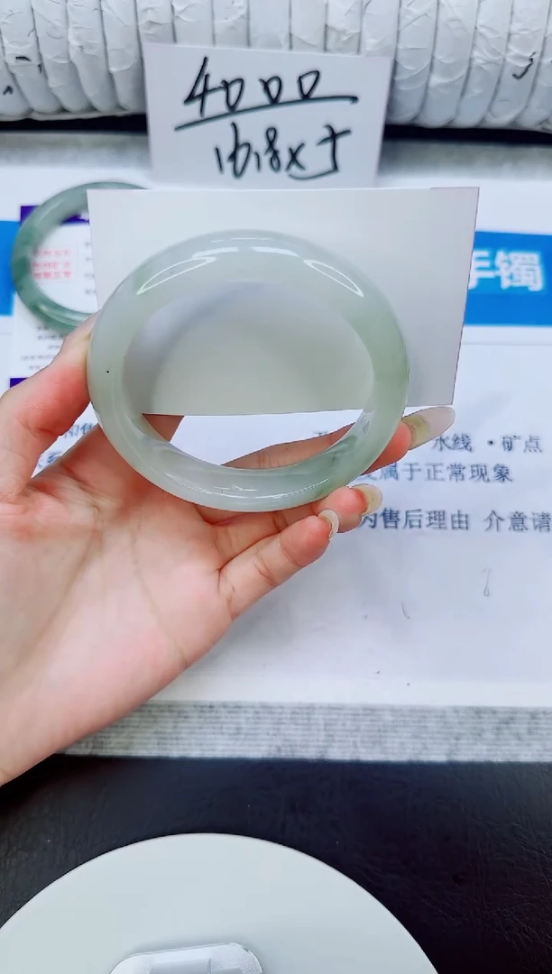 未镶嵌手镯石英质玉25/60