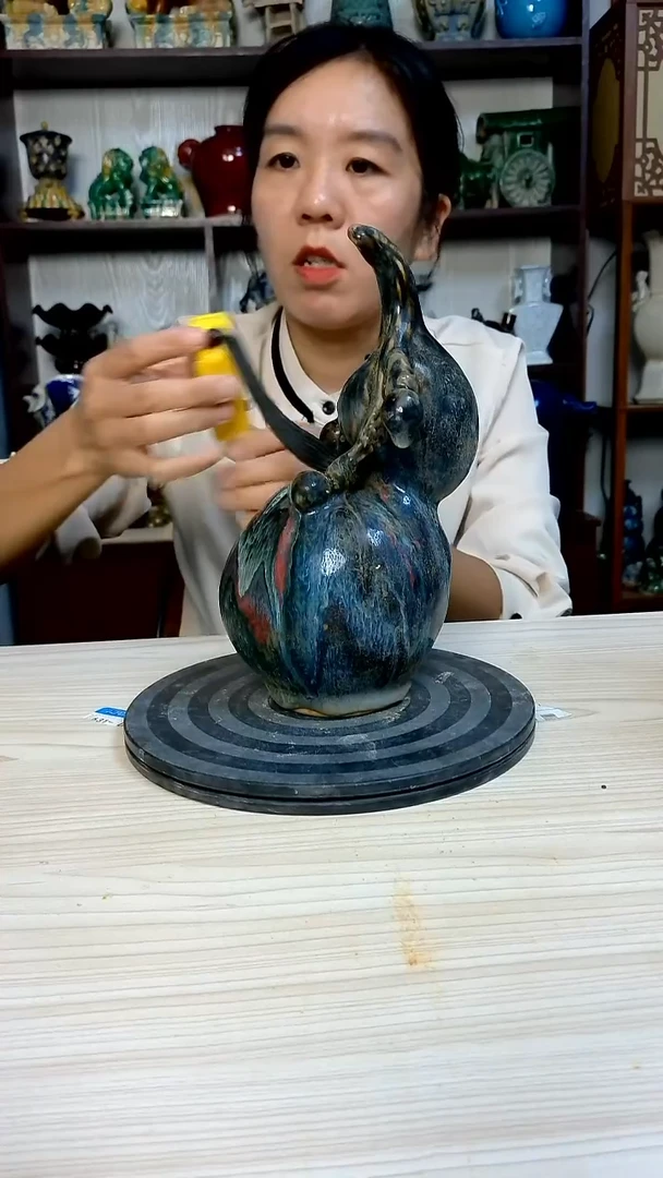 经典精美复古风格瓷器
