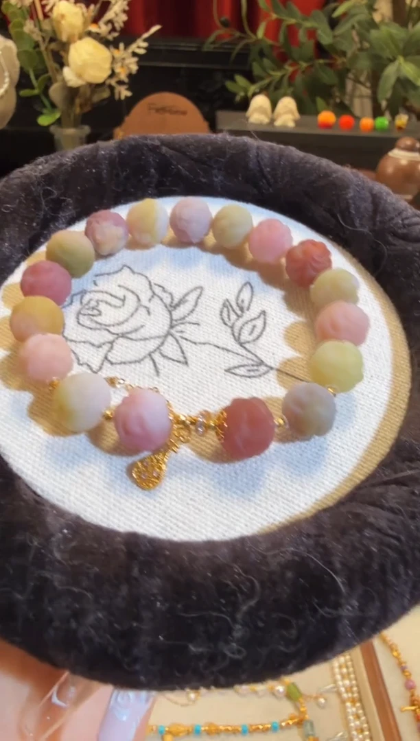 18K金镶嵌手链玛瑙/玉髓糖果色盐源