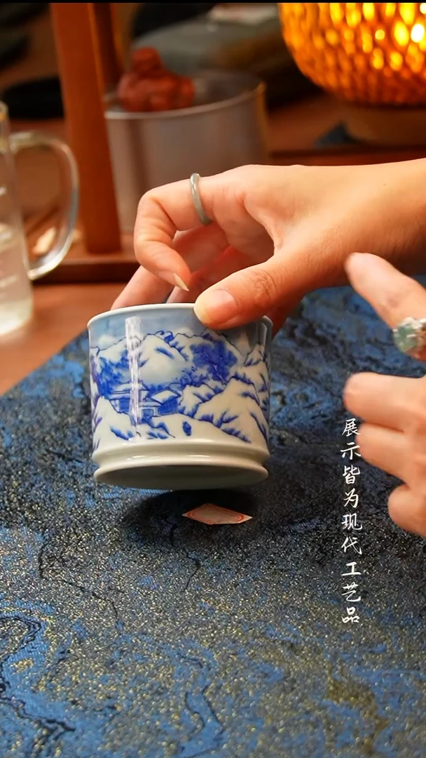 景德镇雪景容天杯