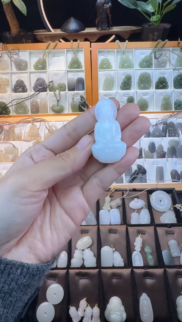 【闪购商品】和田玉颈饰未镶嵌45白玉观音
