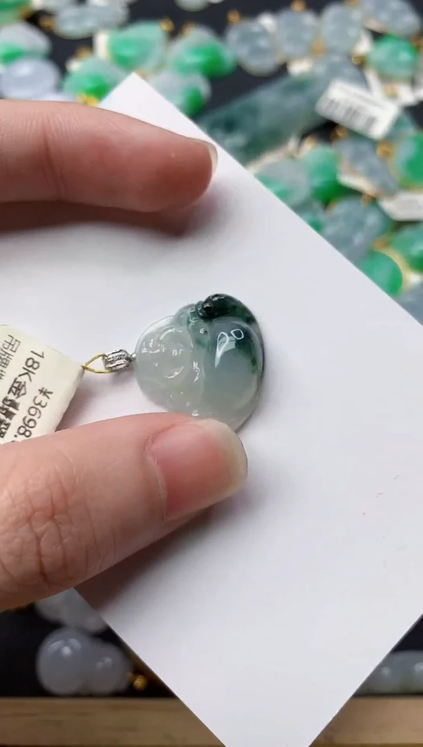 【闪购商品】翡翠颈饰18K金镶嵌55........
