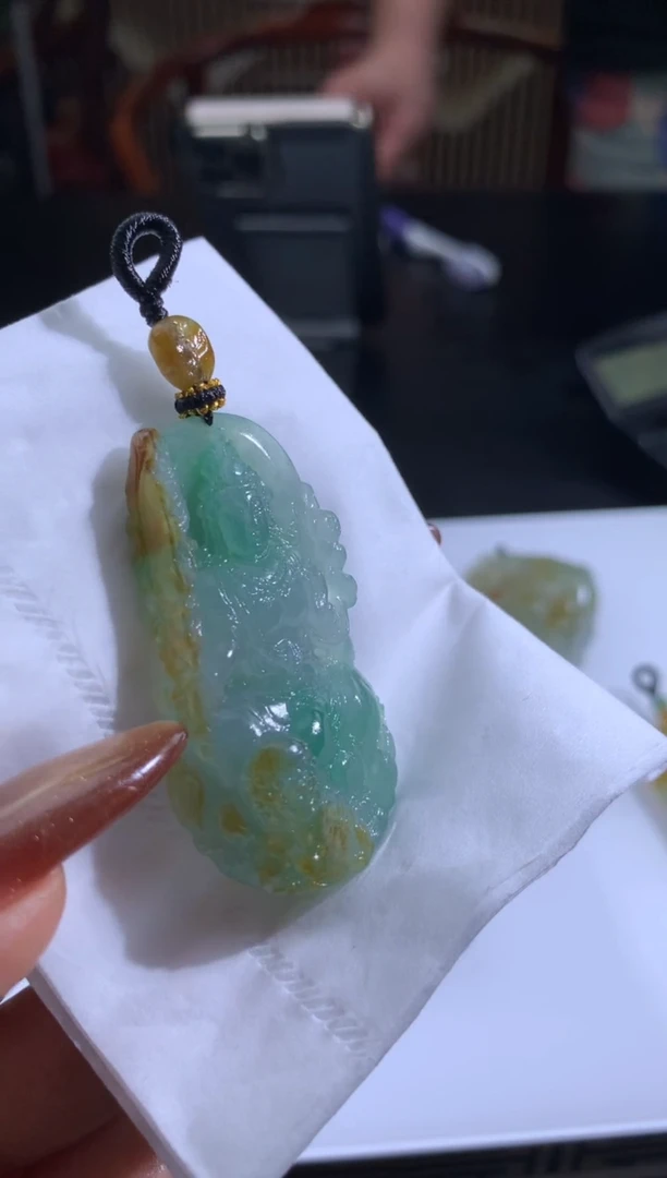 未镶嵌定制翡翠花*翡翠