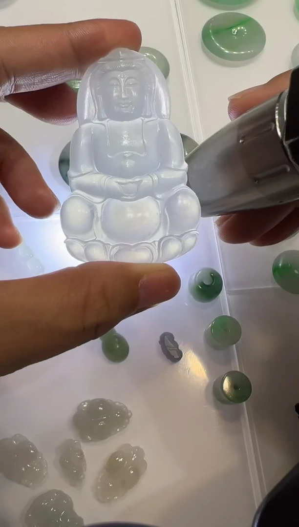 未镶嵌定制翡翠观音