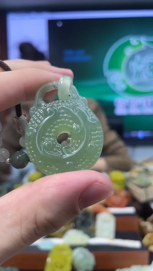 【闪购商品】岫玉吊坠未镶嵌·