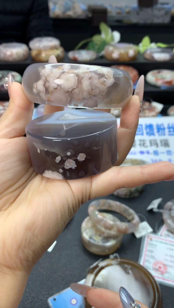 未镶嵌手镯石英质玉（57-58圈口）赠送镯心