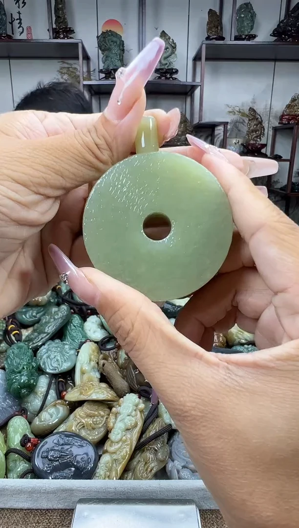 和田玉未镶嵌把件1