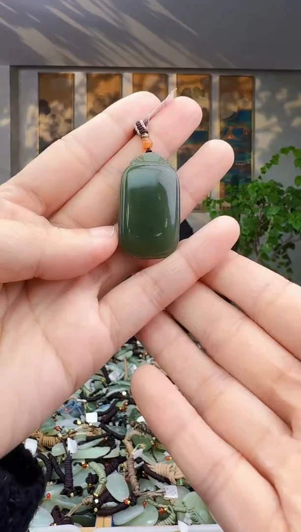 未镶嵌和田玉挂件拍一发一