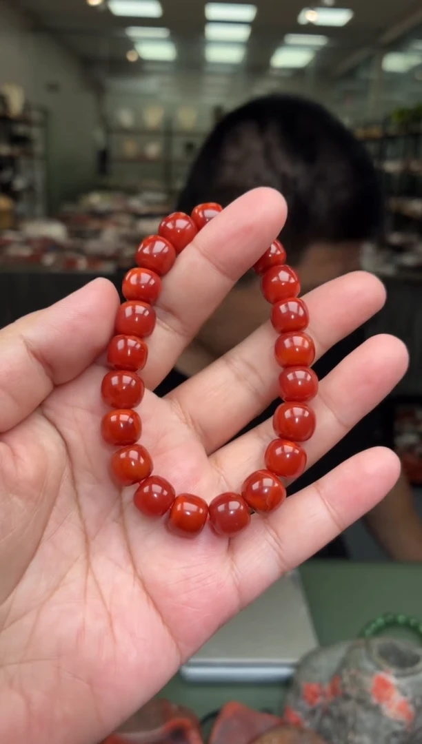 手串未镶嵌南红玛瑙单圈手串一条约10mm多样性发货
