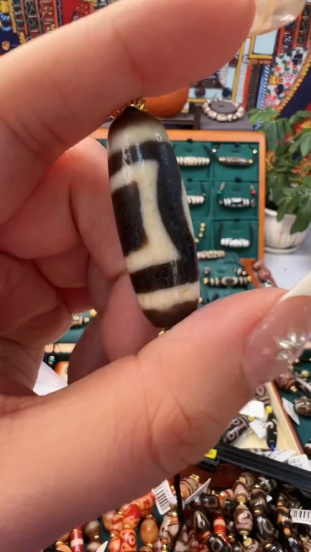 玛瑙/玉髓（覆膜）颈饰合金54.（微瑕）