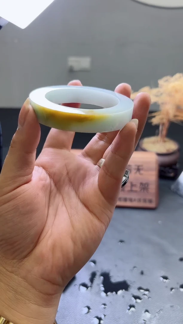 定制翡翠手镯未镶嵌小*手镯定制