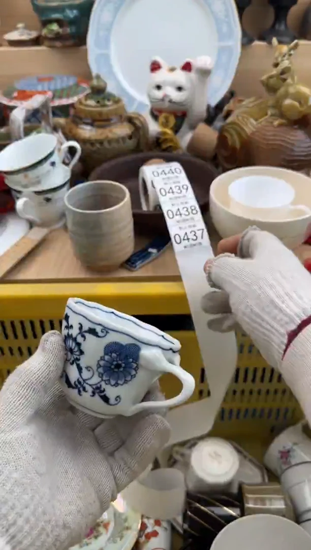 ঞ****༻437默认微瑕，满20元包邮