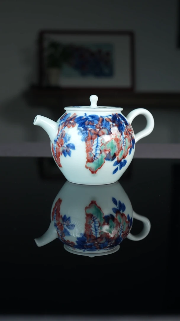 【闪购商品】瓷片《紫气东来》青花釉里红壶