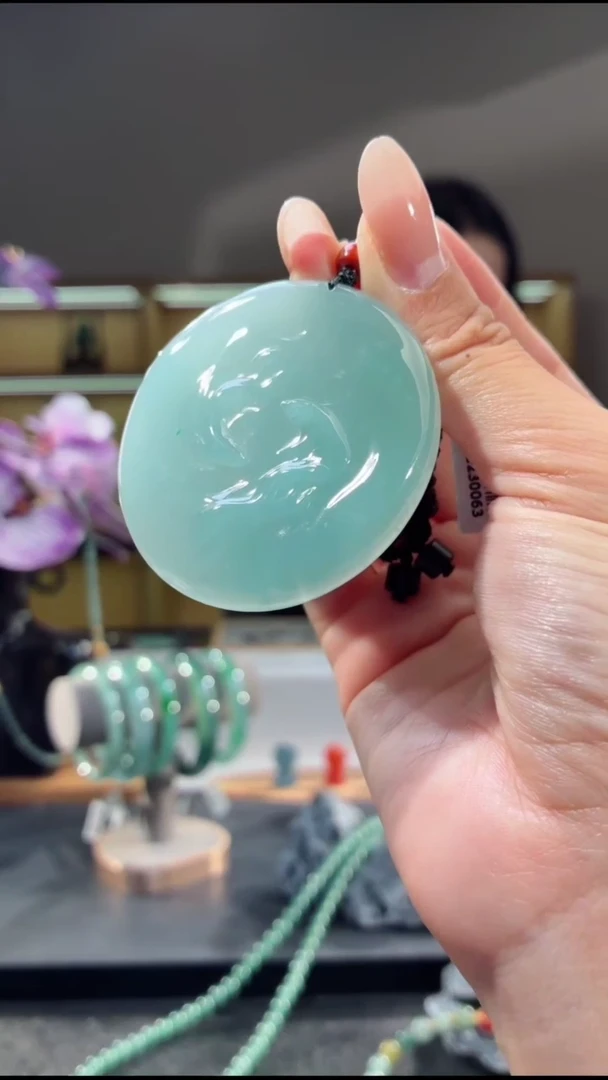 吊坠(不含链)未镶嵌翡翠乾坤鱼