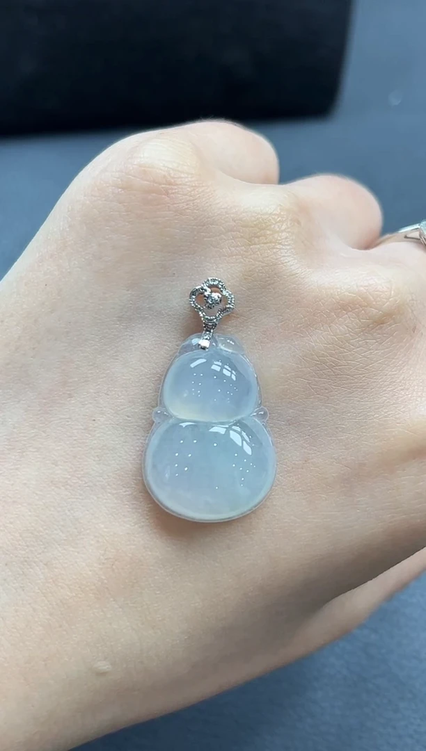 【闪购商品】翡翠颈饰18K金镶嵌YM721-19葫芦