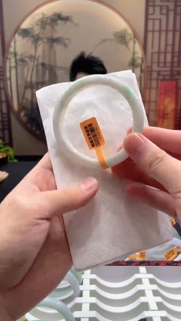 翡翠手镯未镶嵌000015282