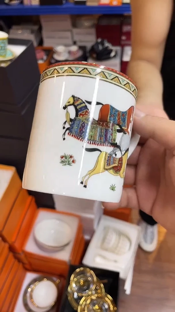 杯鸿辉家品牌瓷器，京东包邮！