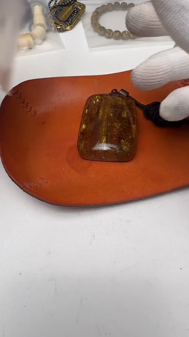 琥珀颈饰未镶嵌文玩文玩