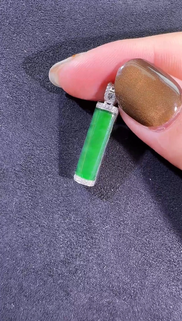 吊坠(不含链)银S925镶嵌翡翠吊坠