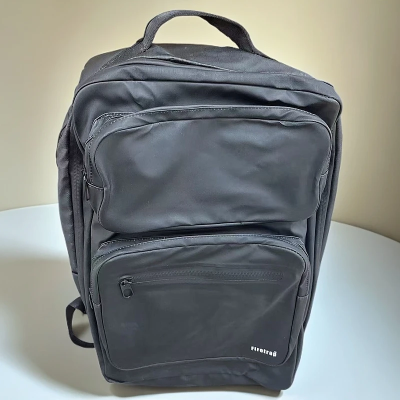 双肩包多用途通勤户外旅行多隔层大容量