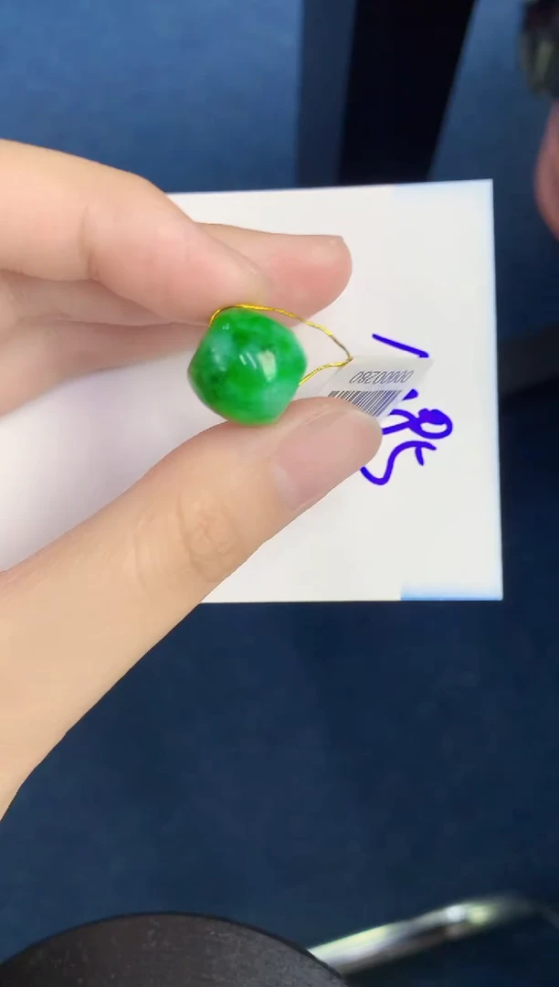 翡翠未镶嵌颈饰天然翡翠緬甸A貨