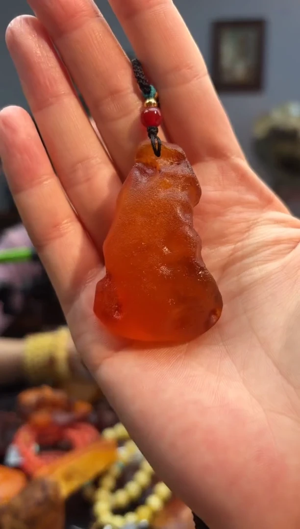 琥珀颈饰未镶嵌吊坠