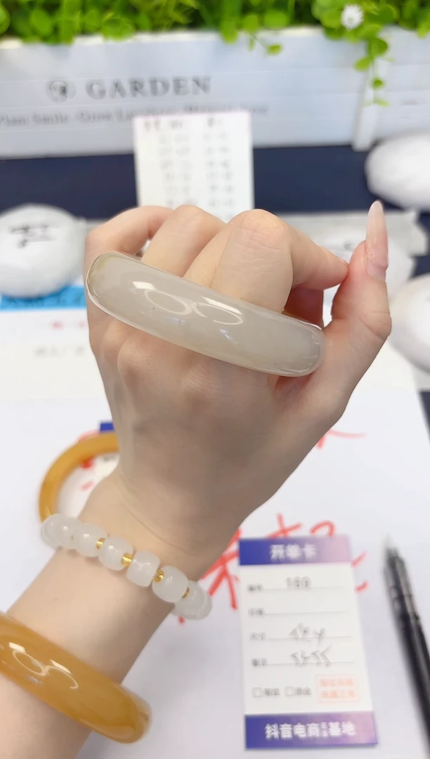 石英质玉手镯未镶嵌169-财气镯-圈口54