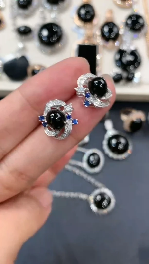 翡翠18K金镶嵌耳饰q105