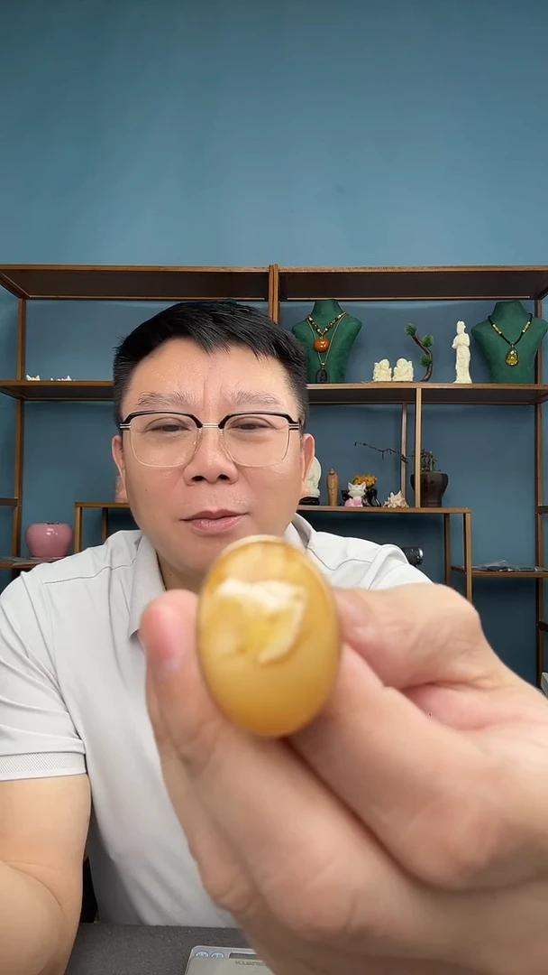 裸石琥珀未镶嵌心*?微瑕介意勿拍87