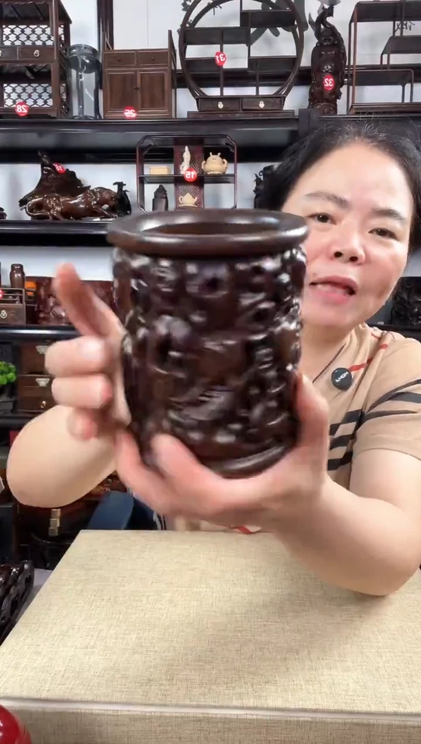木寿桃笔筒老李红木工艺品