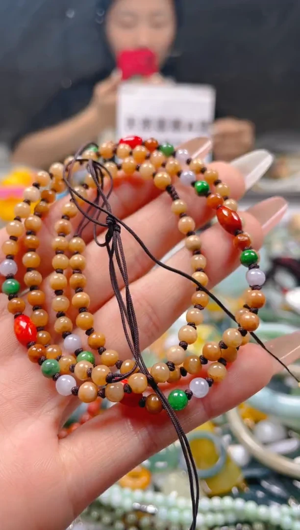 【闪购商品】翡翠颈饰未镶嵌3-4MM/L/翡翠A货一图一物