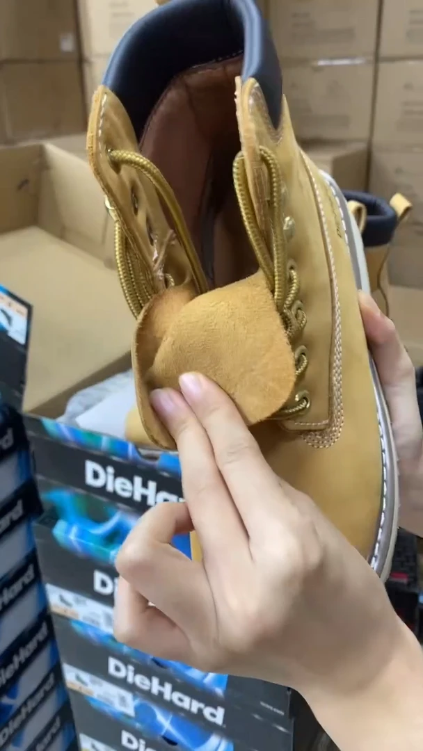 牛皮43码，84101，运动鞋码，工装靴默认瑕疵