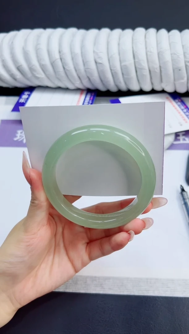 未镶嵌手镯石英质玉45/63.2DL