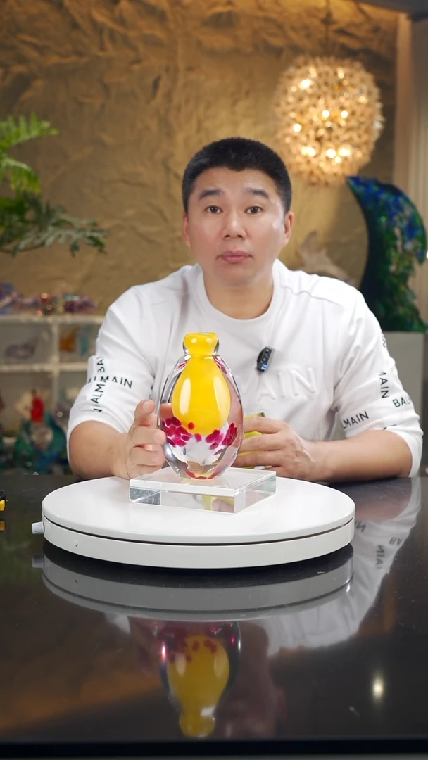 摆件福利设计款黄瓷小花瓶预售