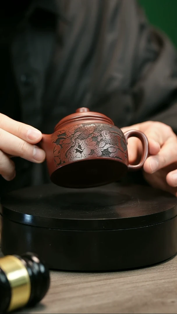 茶壶紫砂-*扁H2419李發香龙血砂荷气生财德中