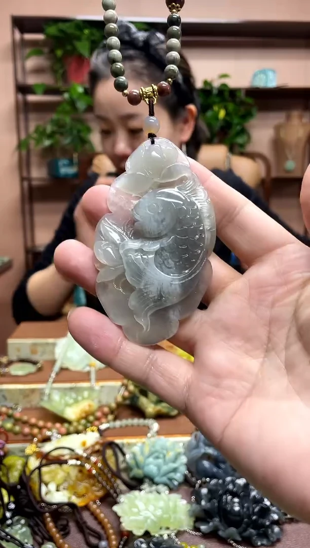 未镶嵌岫玉吊坠·