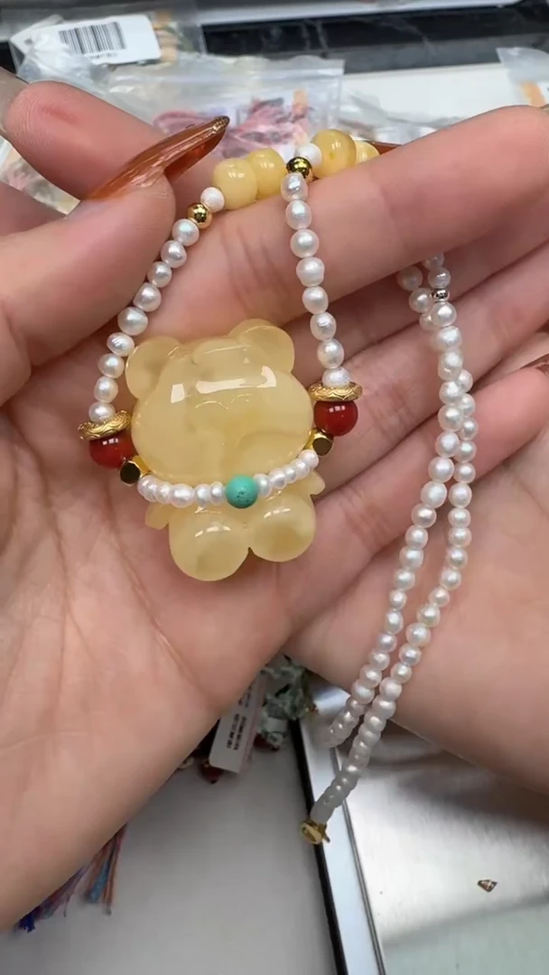 裸石琥珀未镶嵌如图