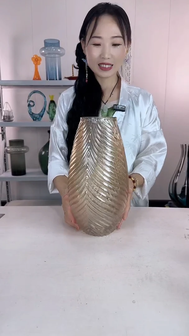 有机玻璃7.12中午电镀 高度32CM 口径10CM