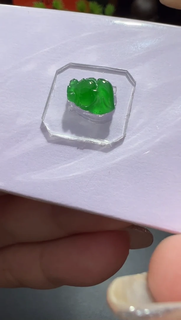 未镶嵌定制翡翠9.0*6.6*2.6金鱼