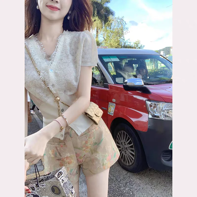 高腰针织短款修身减龄设计感气质法式