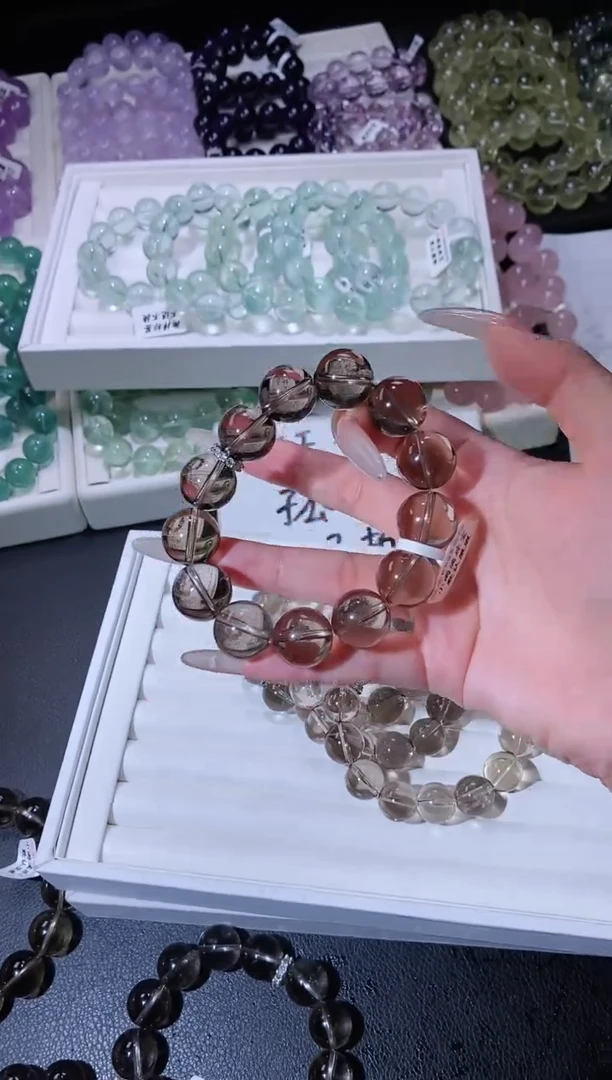 水晶手链合金711.27茶晶手串 多样性发其一