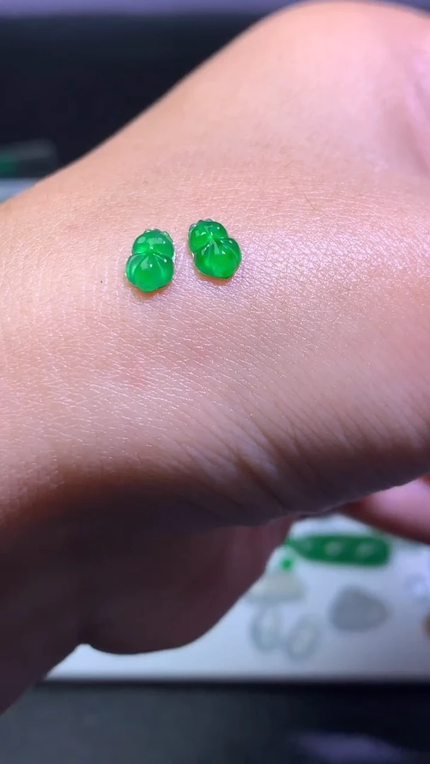 未镶嵌定制翡翠毛货