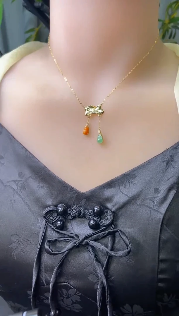 颈饰银S925镶嵌翡翠净货16569
