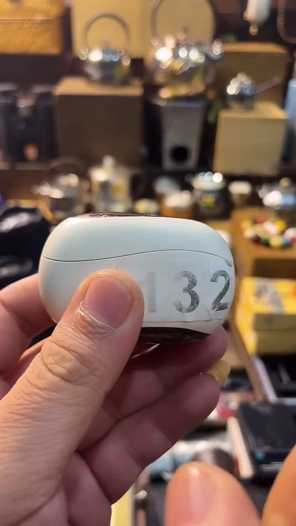 瓷片闪购商品 如图所示