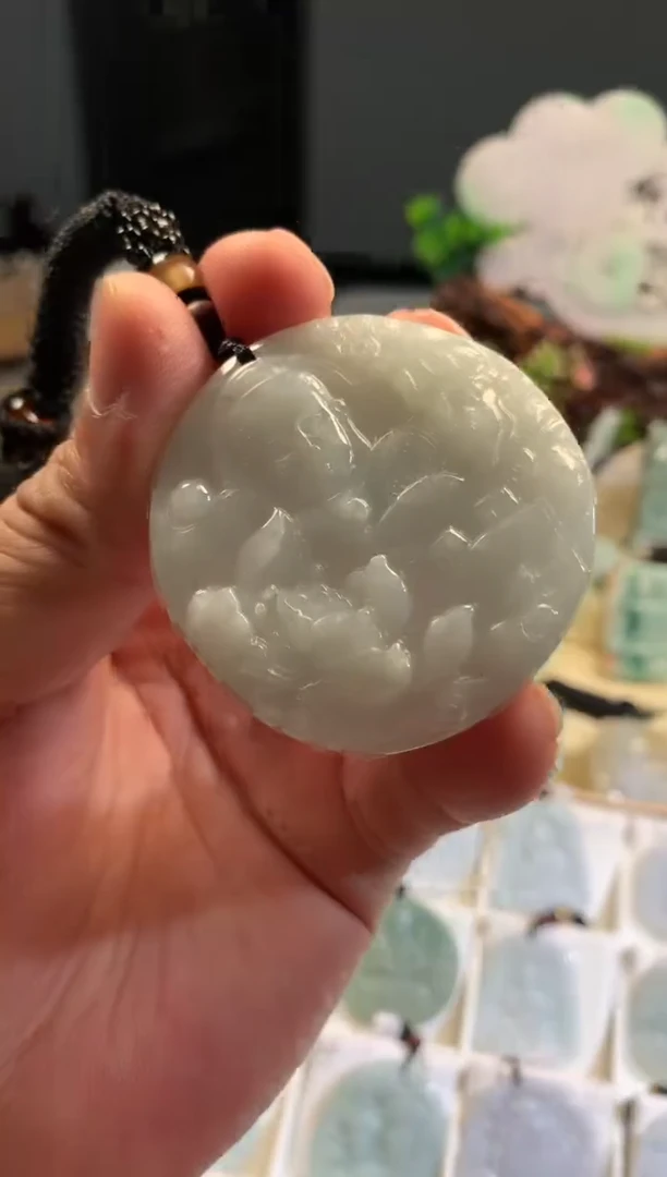 【闪购商品】翡翠颈饰未镶嵌03/06/79