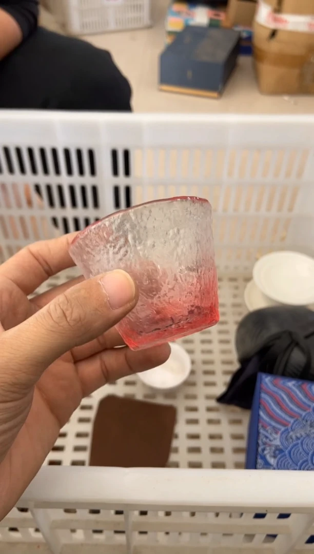 杯无运费险有瑕疵的摄影的产品有使用过的痕迹有点脏介意勿拍