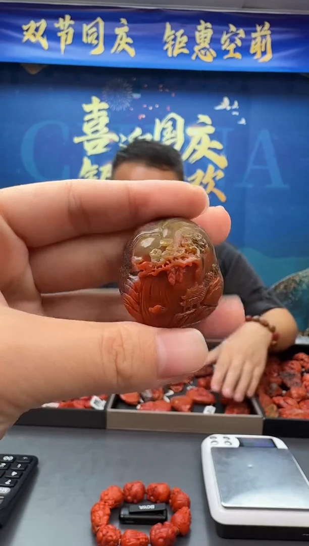 未镶嵌雕刻南红玛瑙087ZB0926产品一个