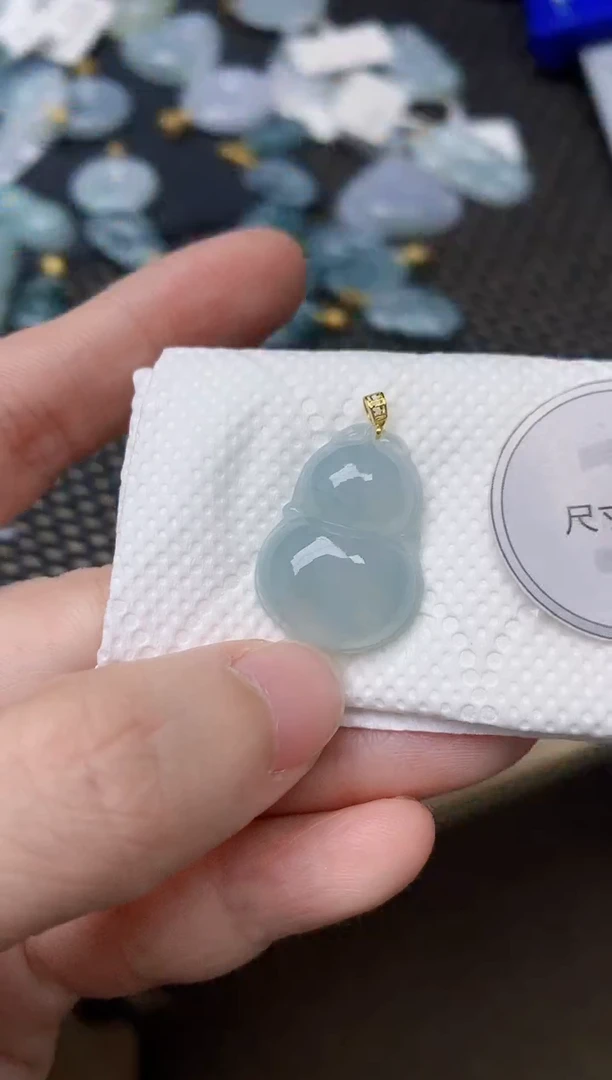 颈饰18K金镶嵌翡翠天然缅甸A货翡翠