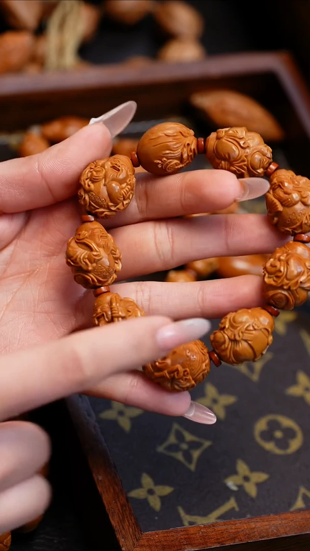 【闪购商品】橄榄核吊坠苏工橄榄核